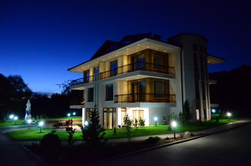 Guesthouse Green Fields Gyrmen Zewnętrze zdjęcie